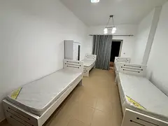 Executive male bed space Indians