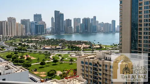 شقة غرفتين وصالة المجاز2 الشارقه اطلاله مفتوحه ببلكون شهر مجاني تكييف مركزي باركن خاص مجاني صيانه مجانيه قريب شارع الوحده