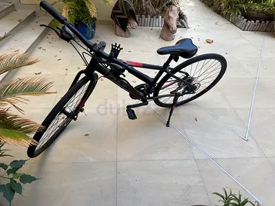 Used black hybrid/commuter bicycle - good condition price final