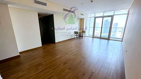 ثلاث غرف وصالة للإيجار السنوي في التعاون على مخرج دبي، إطلالة بحرية، جميع الغرف ماستر، بناية فندقية، بلكونتين، موقفين وجيم ومسبح
