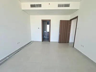 Limited offer to bedroom hall 3 washroom balcony parking open view very big apartment