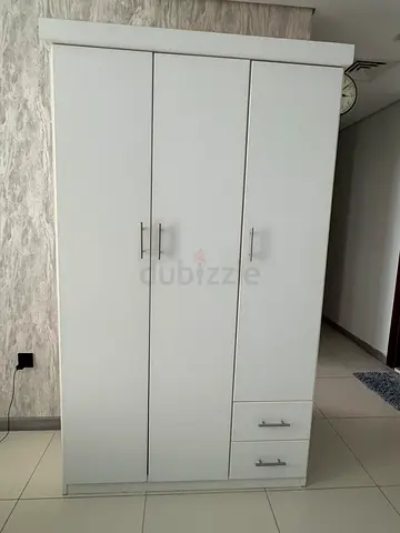 White 3-door Wardrobe with Drawers