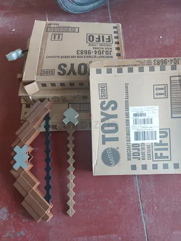 Set of 3 Minecraft-style Foam/Plastic Toy bow with Boxes