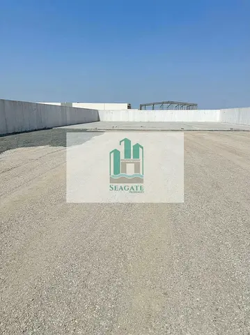 Open Yard with Offices & Shops for Rent | Al Sajaa, Sharjah (T)(I)