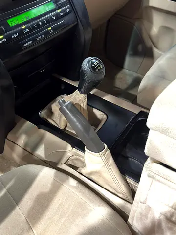 2015 Toyota LAND CRUISER — фото 9