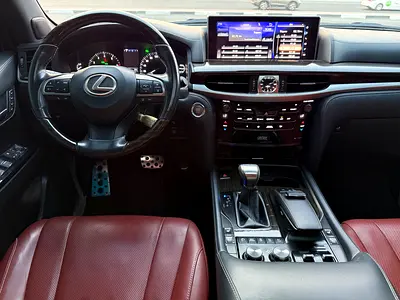 صورة 8 لـ 2018 Lexus LX-SERIES
