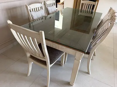 Dining set in good condition for sale