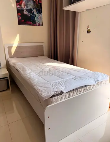 Single Beds with matress