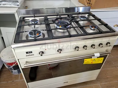 Smeg latest model top gas/ electric oven stove 90x60cm