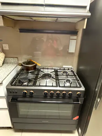 Stainless Steel Gas Cooker with Oven - Good Working Condition