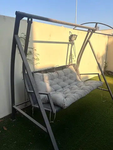 Outdoor Hanging Swing Seat / Two-Seater Patio Swing