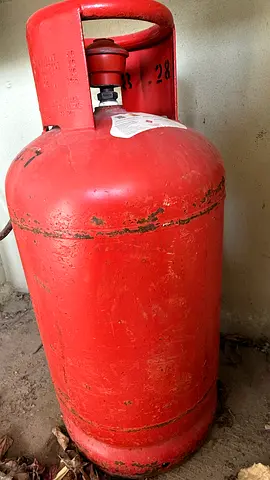 LPG Gas Cylinder - 25kg (Red) with Regulator  in Good Working Condition