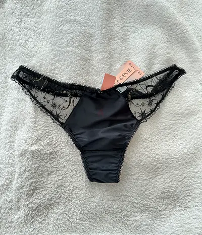 Underwear thong