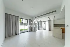 Single Row | Vacant | Landscaped