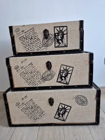 Set of 3 Vintage-Style Storage Trunks / Decorative Storage Boxes