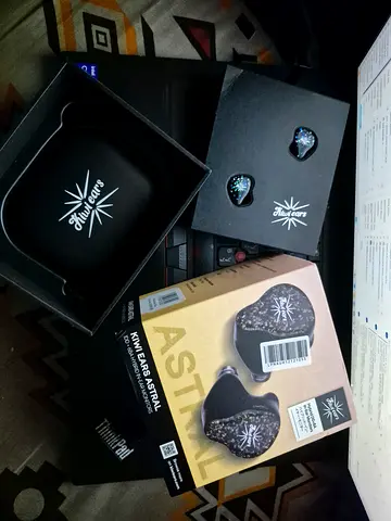 Kiwi Ears Astral IEMs with Case - NEW