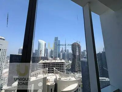 Well- Positioned Commercial Office | Spacious