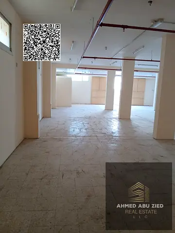 مستودع للايجار السنوي بالصناعيه 1عجمان,مناسب لجميع الانشطه التجاريه والصناعيه,امكانيه الدفع علي 4 دفعات,ققريب لجميع الخدمات ,مساحه ممتازة
