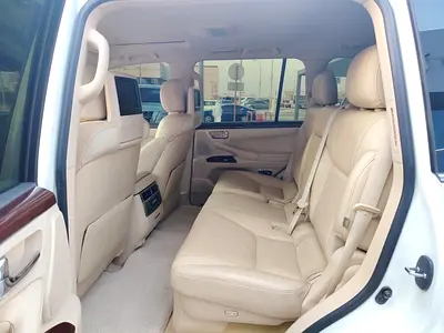 صورة 9 لـ 2013 Lexus LX-SERIES
