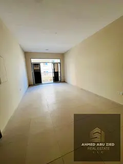 Spacious 2BR, first tenant, 2 master bedrooms, large living room, 3 baths, modern finishes, owner ma