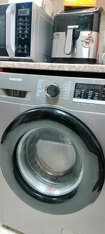 Samsung Front Load Washing Machine - Silver, Good Working ConditionSamsung 8 KG Washing Machine for