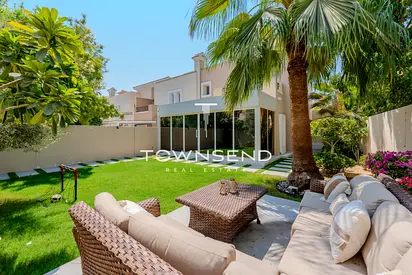 Exclusive | Fully Renovated | Opposite Pool