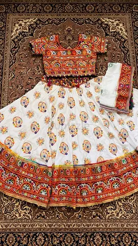Traditional embroidered lehenga choli set - women's ethnic wear, size approx M