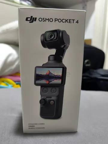 DJI Pocket 4 Standard Combo