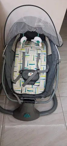 Rechargeable Automatic Baby Rocker with Mosquito Net – Excellent Condition