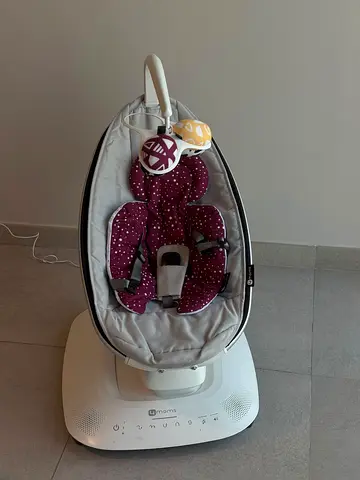 4moms mamaRoo Baby Swing – Excellent Condition