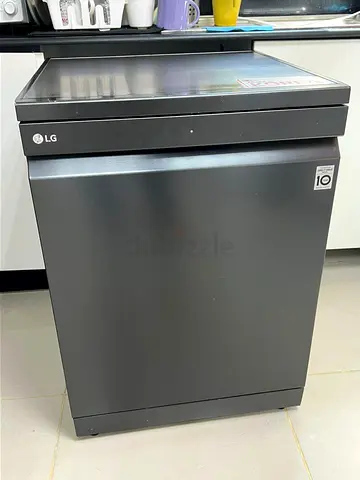 LG Three Rack Dishwasher With Wi-Fi Smart System- Dark Stainless, Good Condition 60cm