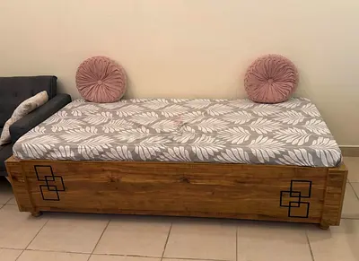 Solid Wood Single Daybed with Storage