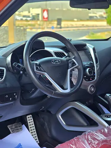صورة مصغرة 13 لـ 2017 Hyundai VELOSTER