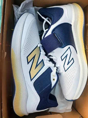 New Balance Cricket men's sneakers - size 10'5 unused, navy & white