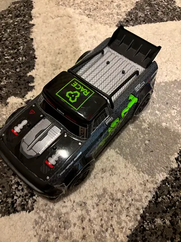 Used 1/18 RC Drift Car - Electric Remote Control Toy (Needs Battery/Test)