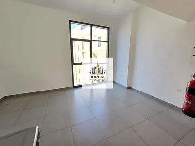 ✨ **شقة استوديو فاخرة | الممشى | 32,000 درهم | 4 دفعات**