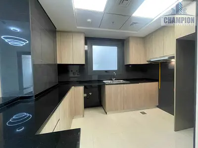1 YEAR AGE BUILDING : 2BHK : RENT 70K : 1 PARKING