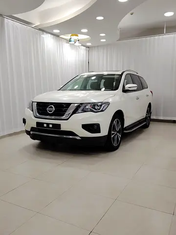 Nissan Pathfinder SV 2018 GCC Specs | Excellent Condition | Family SUV