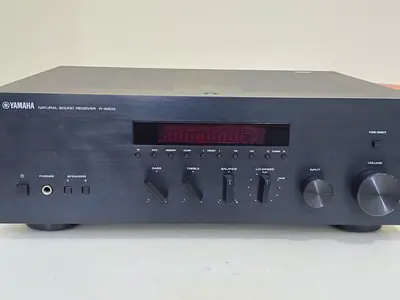 Yamaha RS 300 stereo amplifier
