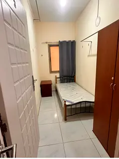 CLEAN/TIDY SINGLE PARTITION ROOM-NEAR SAFEER MARKET AND DUBAI BUS STOP