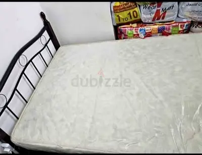 Qeen size bed with new meters