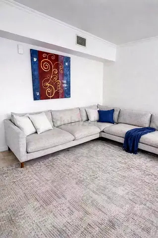 Excellent condition ___pan Home Corner Ushape Sofa
