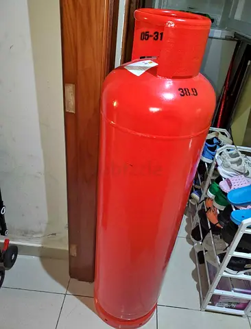 Dubai Full 38.9kg LPG Gas Cylinder - Good Condition