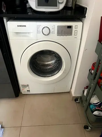 Samsung front load washing machine 7kg - good working condition