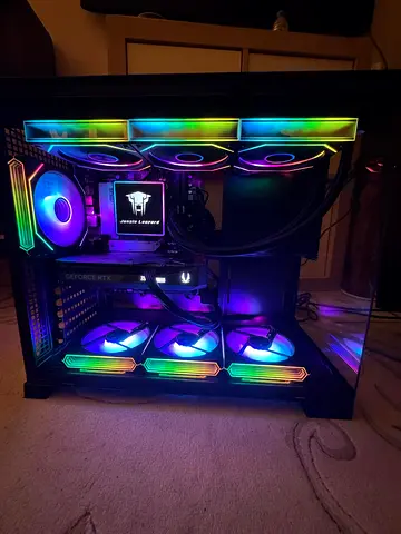 (PC) RTX 5070 + R7 9800 X3D + 32GB DDR5