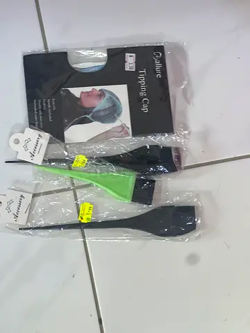 New sealed hair coloring kit accessories - tipping caps and brushes