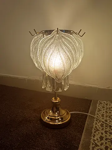 Table lamp