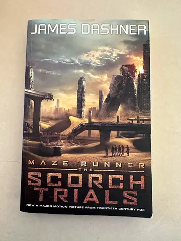 Scorch Trials (Maze Runner series) by James Dashner - Paperback