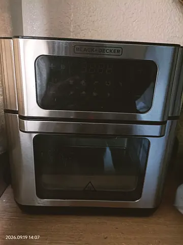 Black+Decker Stainless Steel Air Fryer Oven - Used