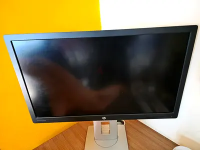 HP 24-inch LED Monitor with Adjustable Stand - Good Working Condition